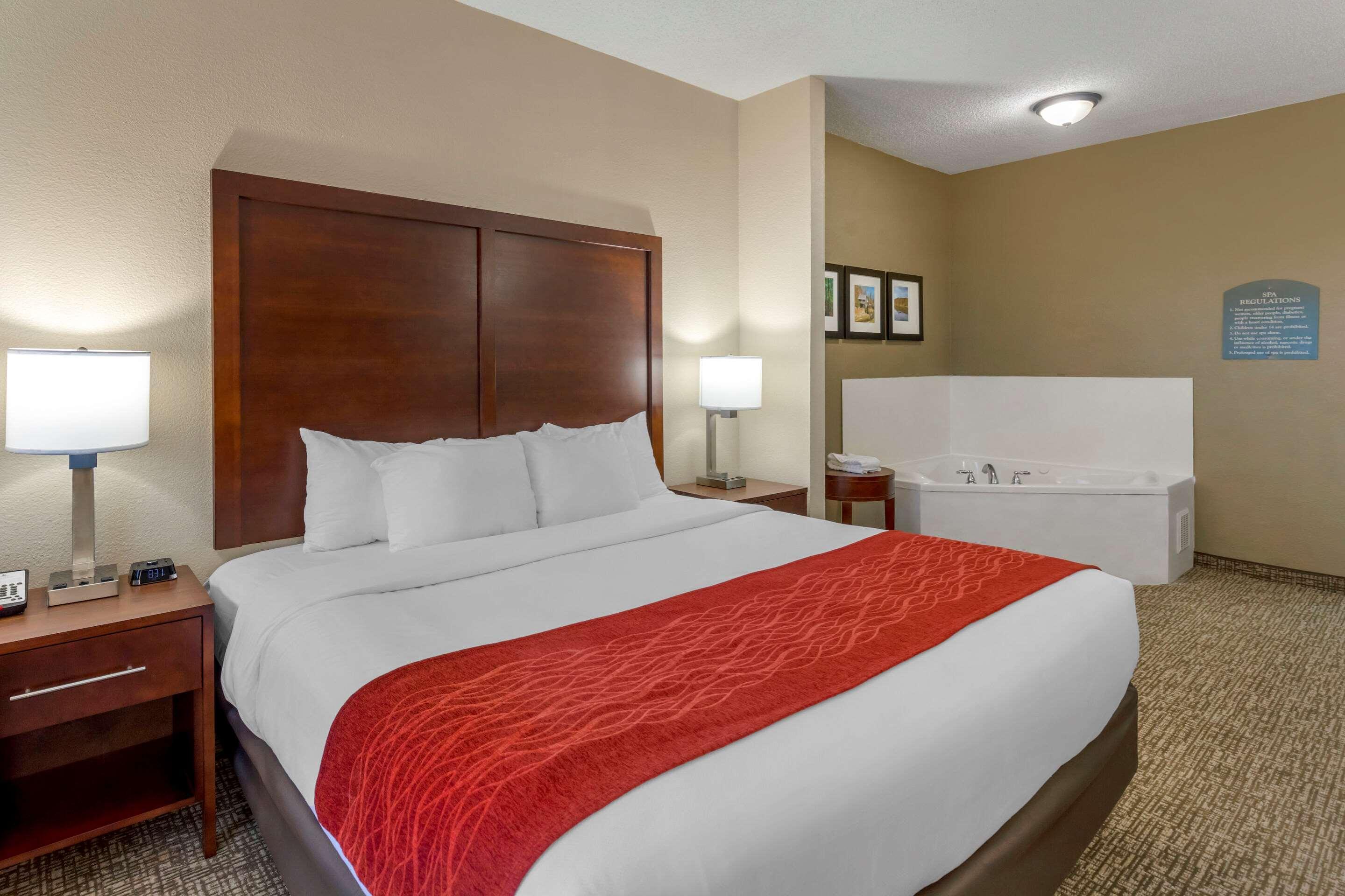 Comfort & Inn Suites Canton Ngoại thất bức ảnh